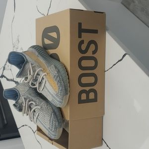 New // Adidas // Yeezy Boost 350 V2